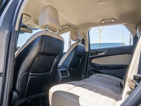 Used 2022 Ford Edge SEL w/ Convenience Package AWD/4WD image 18