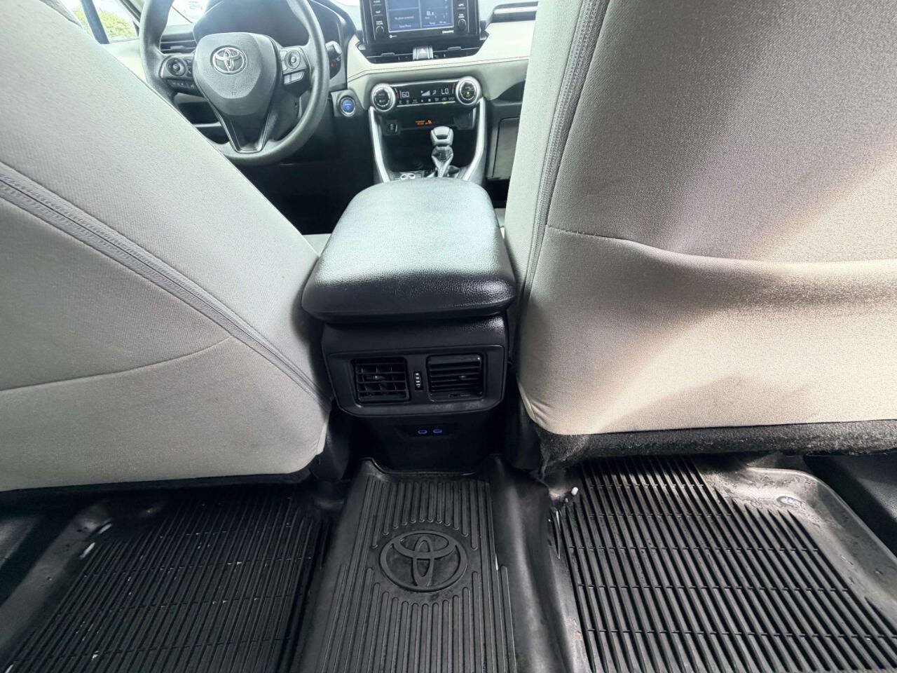 Used 2022 Toyota RAV4 XLE w/ Convenience Package AWD/4WD image 29
