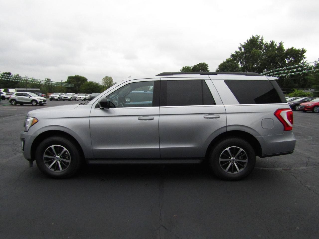 Used 2021 Ford Expedition XL RWD image 4