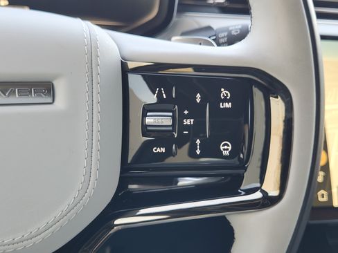 Certified 2025 Land Rover Range Rover Sport Autobiography AWD/4WD image 24