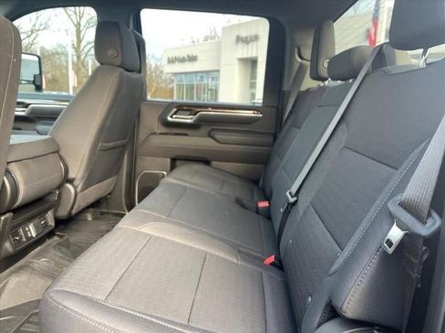 Used 2025 GMC Sierra 2500 SLE image 19