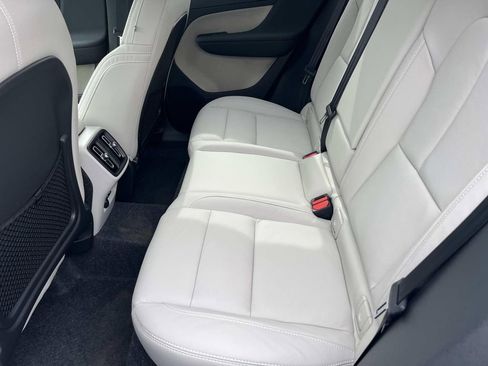 New 2026 Volvo XC40 B5 Plus w/ Climate Package image 19