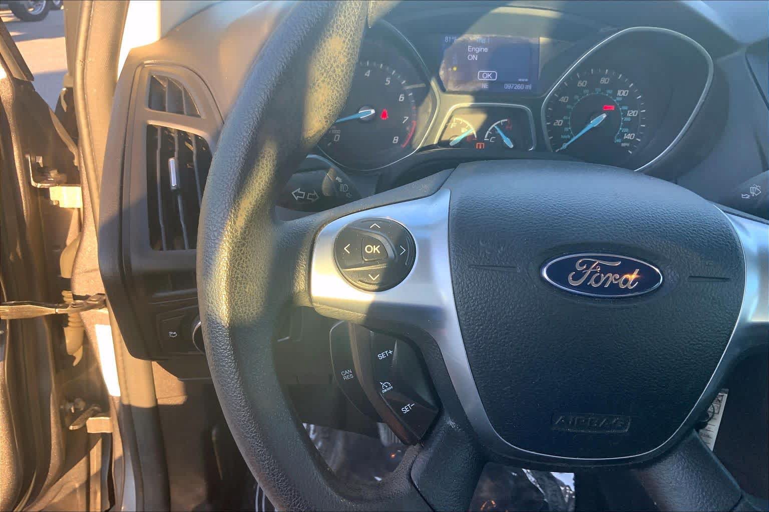 Used 2014 Ford Focus SE FWD image 23