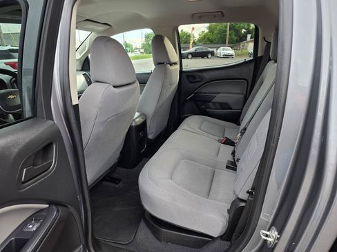 Used 2020 Chevrolet Colorado W/T w/ WT Convenience Package RWD image 15
