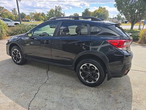 Used 2021 Subaru Crosstrek 2.0i Premium w/ Moonroof Package image 13