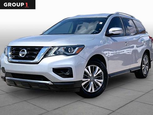 Used 2020 Nissan Pathfinder S FWD image 1