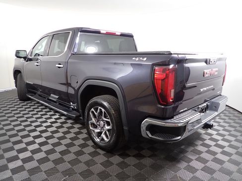 Used 2022 GMC Sierra 1500 SLT AWD/4WD image 13