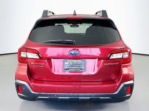 Used 2019 Subaru Outback 2.5i Limited w/ Protection Package #1 AWD/4WD image 6