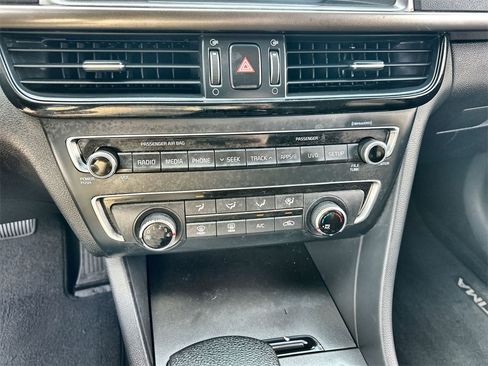 Used 2018 Kia Optima LX w/ Convenience Package image 27