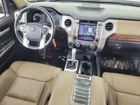 Used 2018 Toyota Tundra Limited w/ Limited Premium Package AWD/4WD image 15