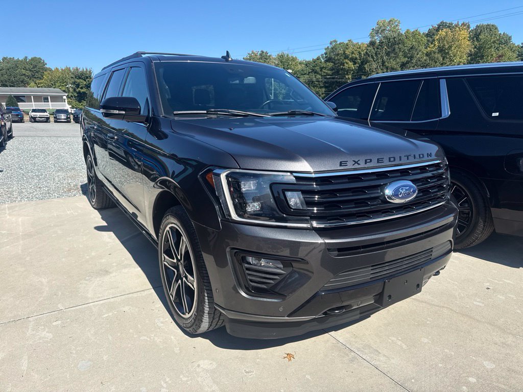 Used 2020 Ford Expedition Max Limited w/ Equipment Group 303A AWD/4WD image 2