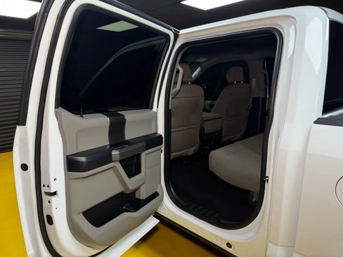 Used 2018 Ford F150 XLT image 14