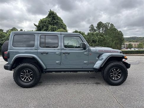 Used 2024 Jeep Wrangler Unlimited Rubicon image 4