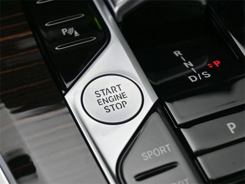 New 2026 BMW X5 xDrive40i w/ Parking Assistance Package image 2