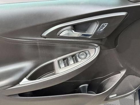 Used 2017 Chevrolet Malibu LT w/ Leather Package FWD image 15