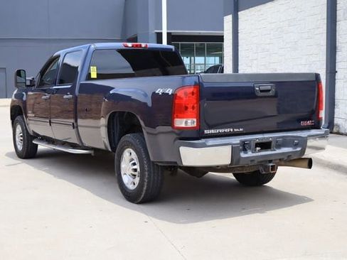 Used 2009 GMC Sierra 2500 SLE w/ Convenience Package AWD/4WD image 3