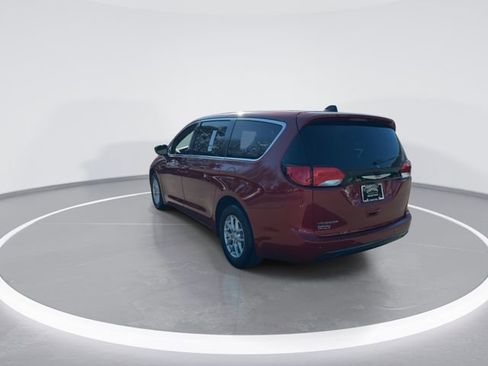 New 2026 Chrysler Voyager LX image 6