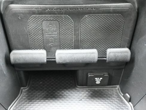 Used 2021 RAM 1500 Limited AWD/4WD image 13