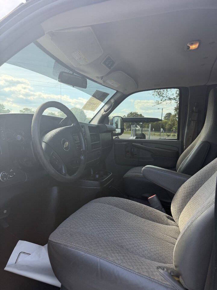 Used 2014 Chevrolet Express 3500 LT w/ LT Preferred Equipment Group RWD image 14