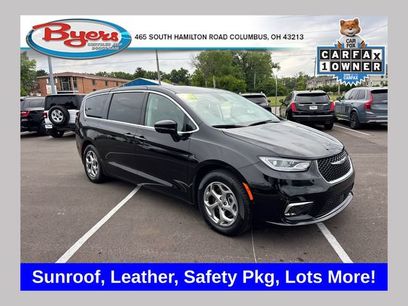 Used 2024 Chrysler Pacifica Limited w/ Trailer Tow Group