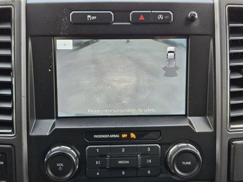 Used 2019 Ford F150 XLT w/ Equipment Group 301A Mid RWD image 19