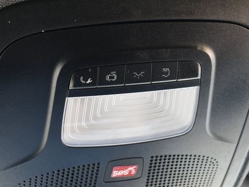 Used 2021 Mercedes-Benz Sprinter 2500 image 33