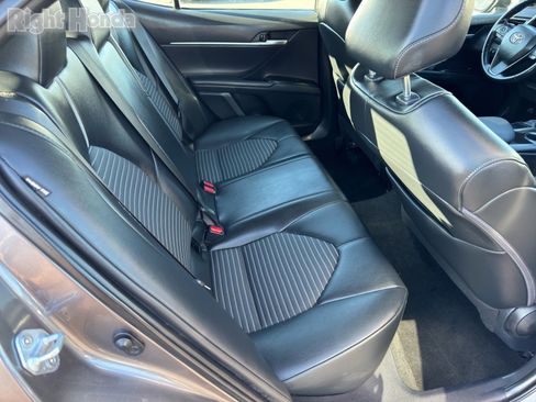 Used 2023 Toyota Camry SE image 13
