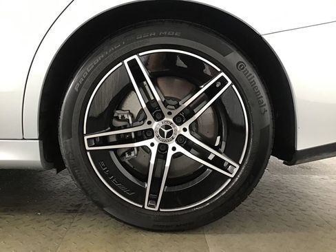 Used 2025 Mercedes-Benz E 450 4MATIC Sedan image 12