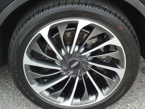 Used 2020 Lincoln Aviator Reserve w/ Equipment Group 202A AWD/4WD image 9