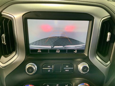 Used 2022 GMC Sierra 1500 SLT w/ SLT Premium Package image 2