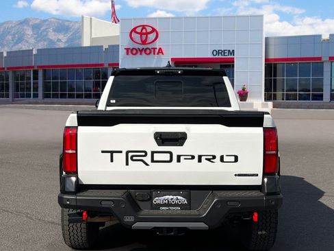 Used 2026 Toyota Tacoma TRD Pro AWD/4WD image 5