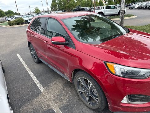 Used 2022 Ford Edge ST AWD/4WD image 2