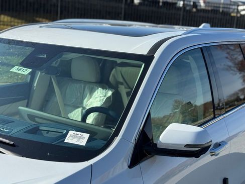 New 2026 Buick Enclave Avenir w/ Super Cruise Package image 10