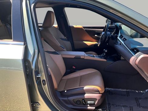 Used 2020 Lexus ES 350 w/ Premium Package FWD image 8