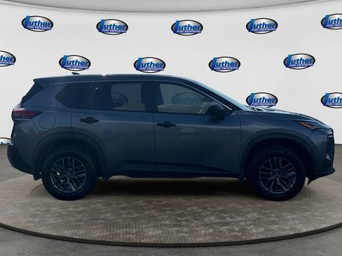 Used 2023 Nissan Rogue S AWD/4WD image 6