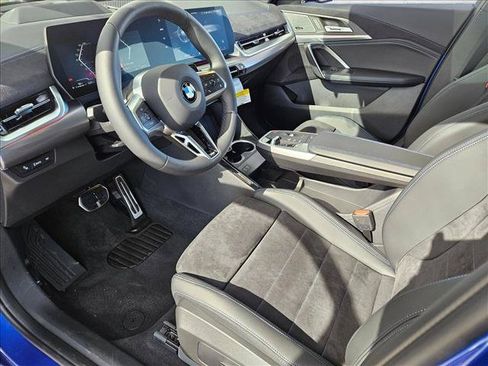 Used 2026 BMW X2 xDrive28i w/ Technology Package AWD/4WD image 9