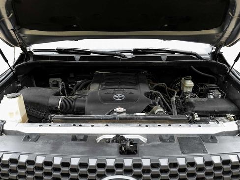 Used 2018 Toyota Tundra SR5 image 46