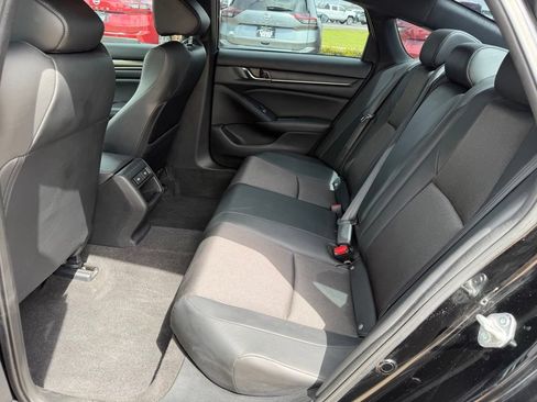 Used 2022 Honda Accord Sport image 14