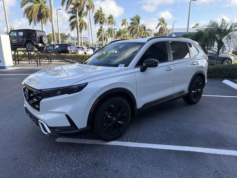 Certified 2025 Honda CR-V Sport Touring image 4