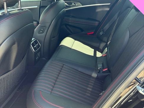 Used 2024 Genesis G70 2.5T w/ Sport Prestige Package RWD image 20