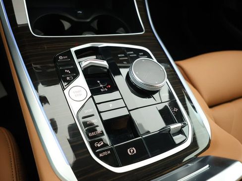 Used 2024 BMW X5 xDrive50e w/ M Sport Package image 15