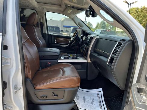 Used 2018 RAM 2500 Longhorn image 31