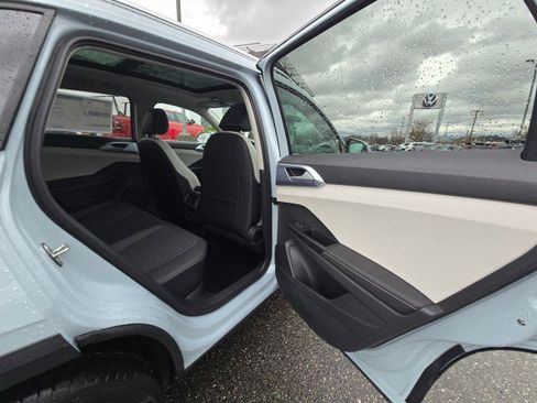 New 2026 Volkswagen Taos SE AWD/4WD image 14