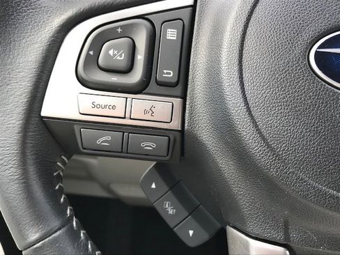 Used 2017 Subaru Forester 2.5i Limited image 16