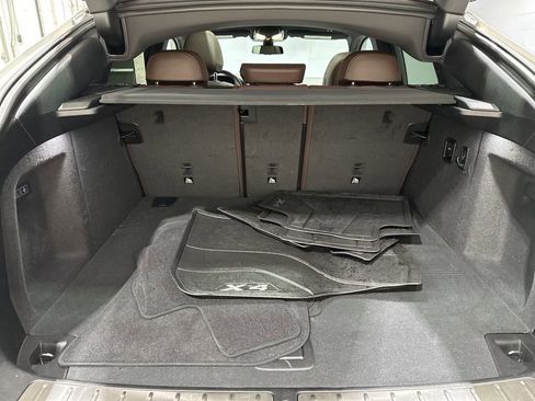 Used 2023 BMW X4 xDrive30i w/ M Sport Package AWD/4WD image 17