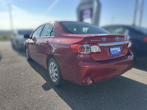 Used 2013 Toyota Corolla LE FWD image 4