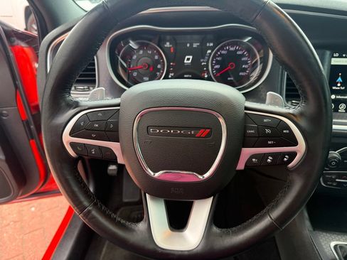 Used 2017 Dodge Charger R/T w/ Premium Group RWD image 28