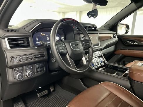Certified 2024 GMC Yukon Denali Ultimate AWD/4WD image 10
