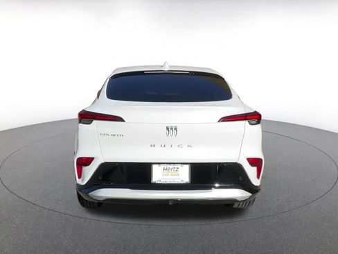 Used 2025 Buick Envista Sport Touring image 11