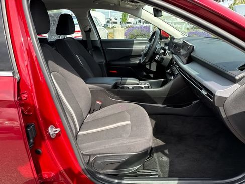 Used 2024 Hyundai Sonata SEL FWD image 9